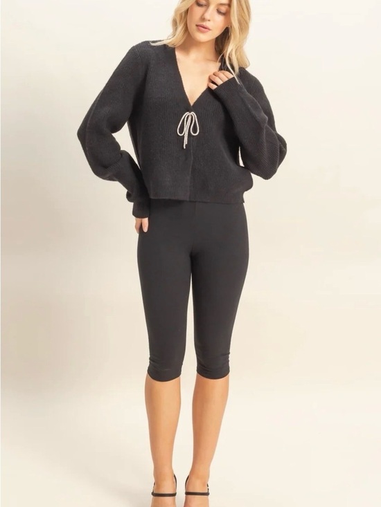 H&M Pants - H&M DAZZLE ME CARDIGAN Crop Top
